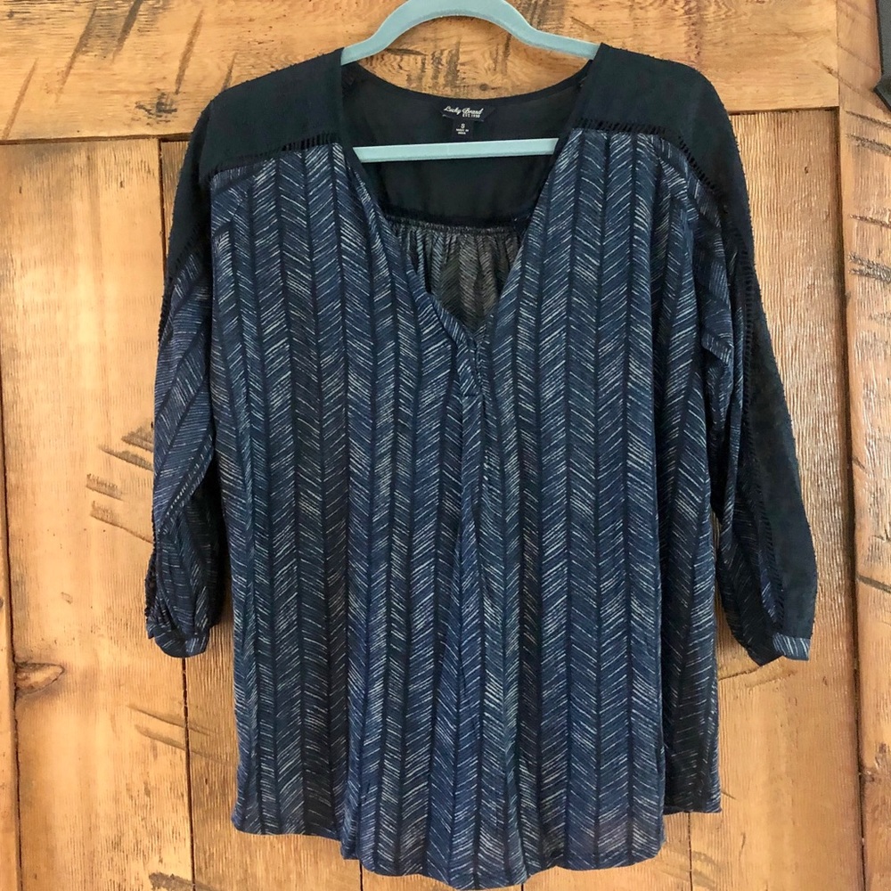 LOW PRICE!! Lucky Brand chevron 3/4 length top